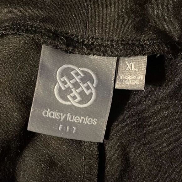 Daisy Fuentes XL black leggings‎ with white netting on legs - 2538 - Picture 3 of 4